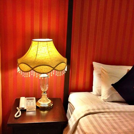 Na Thapae Hotel Chiang Mai Buitenkant foto