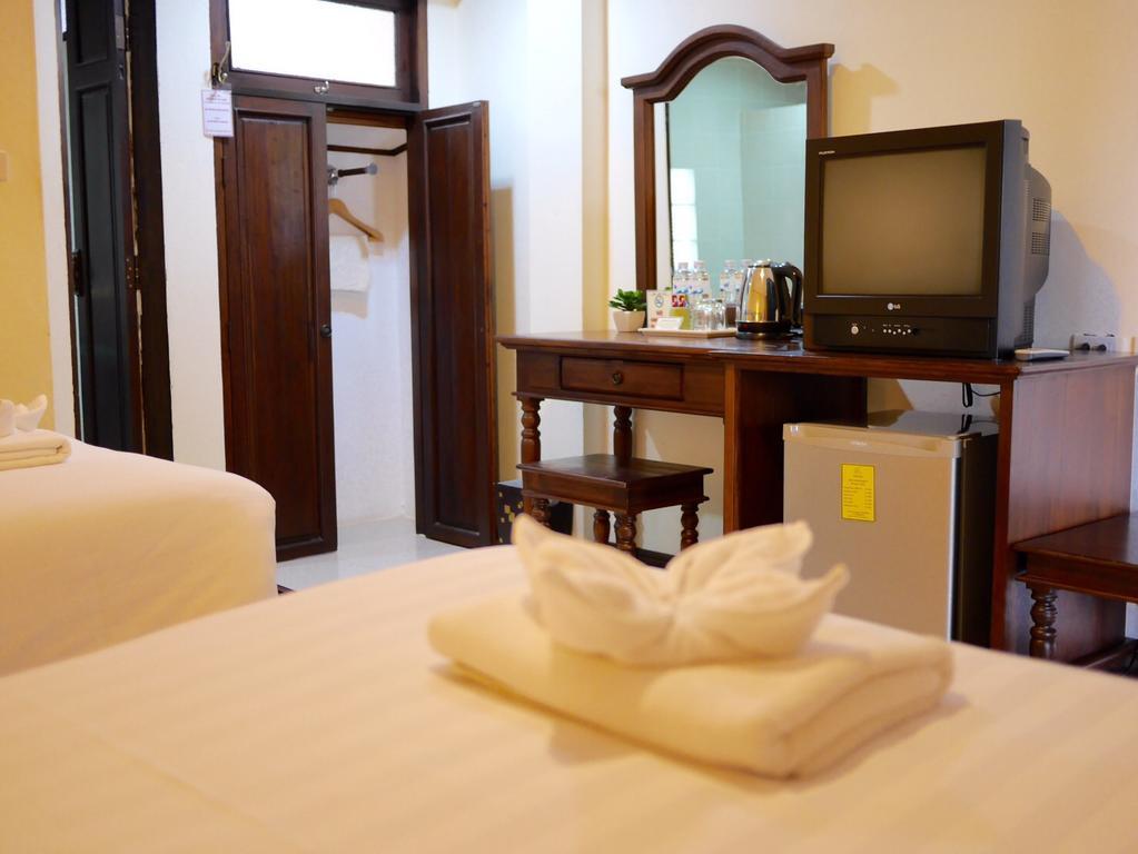 Na Thapae Hotel Chiang Mai Buitenkant foto