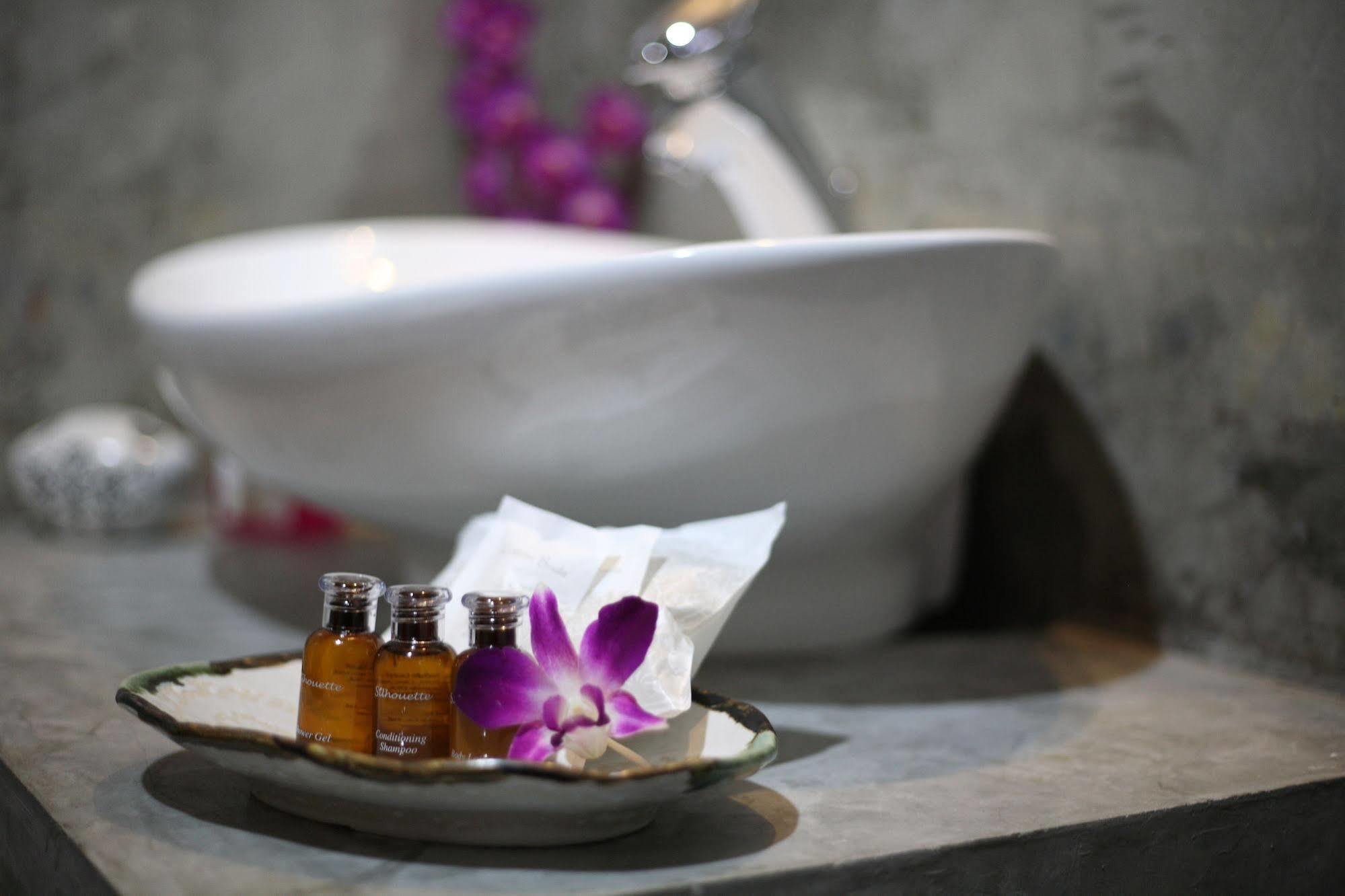 Na Thapae Hotel Chiang Mai Buitenkant foto