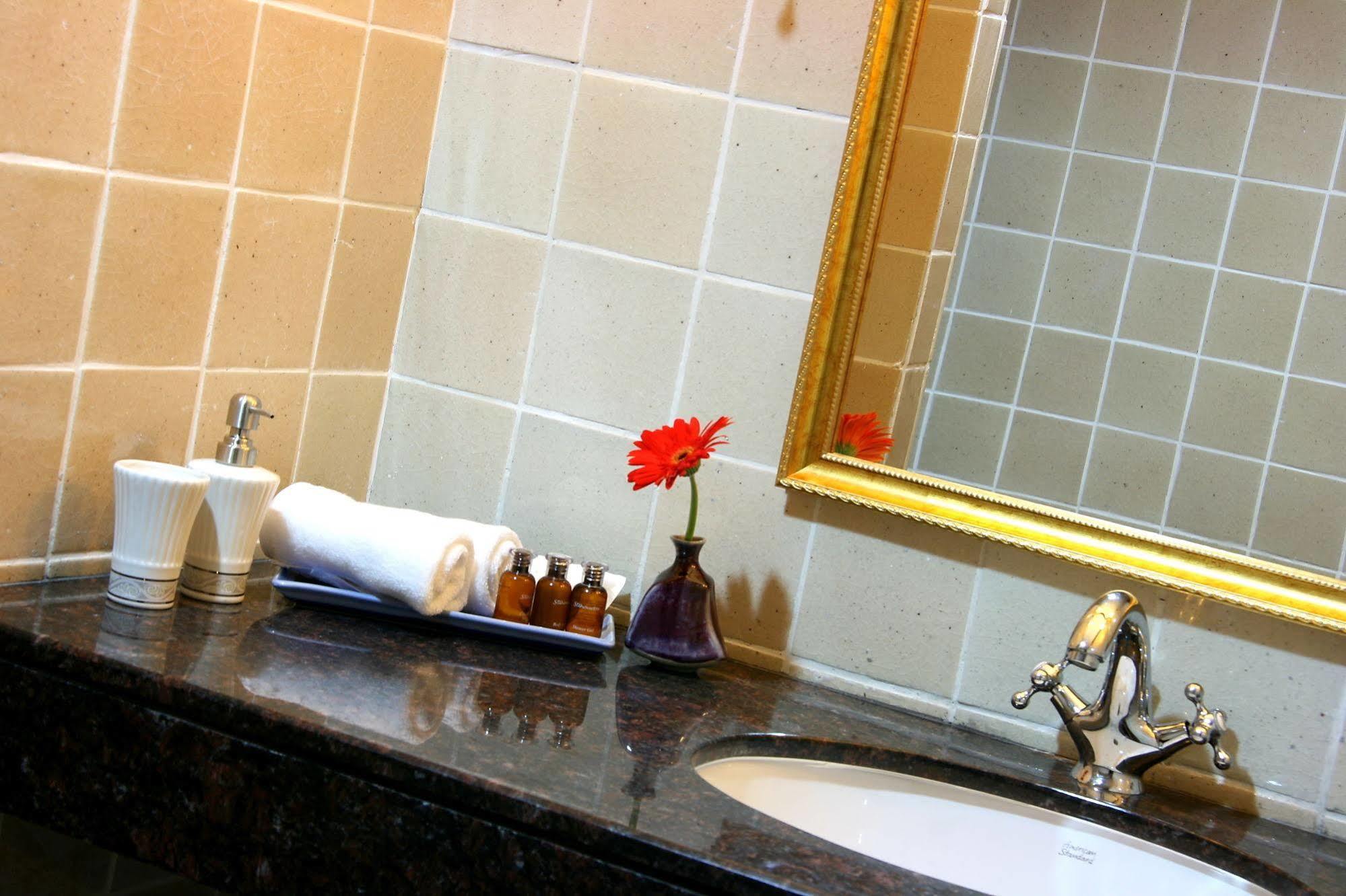Na Thapae Hotel Chiang Mai Buitenkant foto