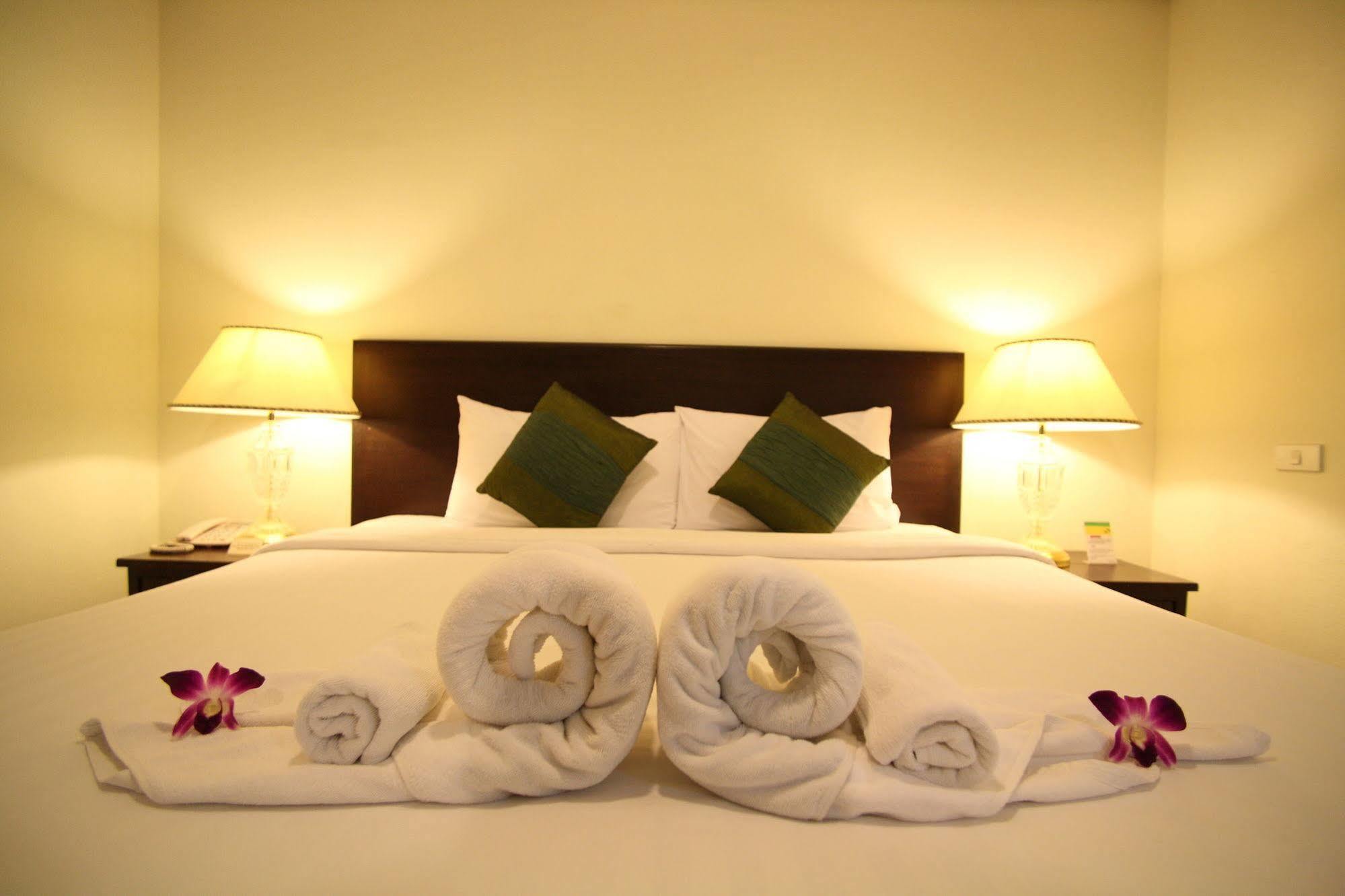 Na Thapae Hotel Chiang Mai Buitenkant foto